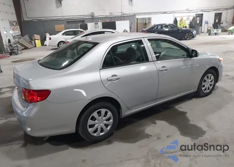 2009 Toyota Corolla Base z USA, uszkodzony, nr VIN 2T1BU40E69C130528
